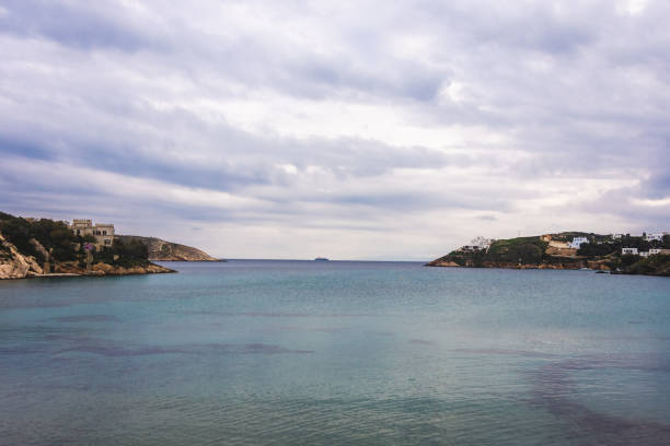 シロス島は夏休みのためのギリシャの島です - 11207 ストックフォトと画像