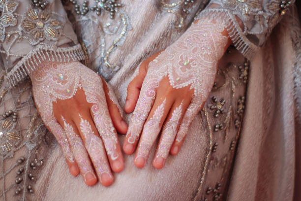 istock Henna tattoo on the bride's hand 1731337506