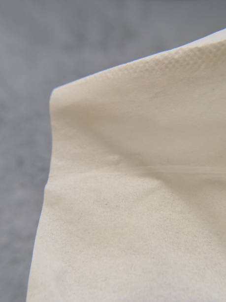 istock Tissue enlargement advertising product 1731378425