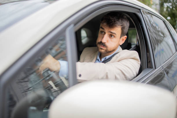 istock Businessman on a business trip 1731398684