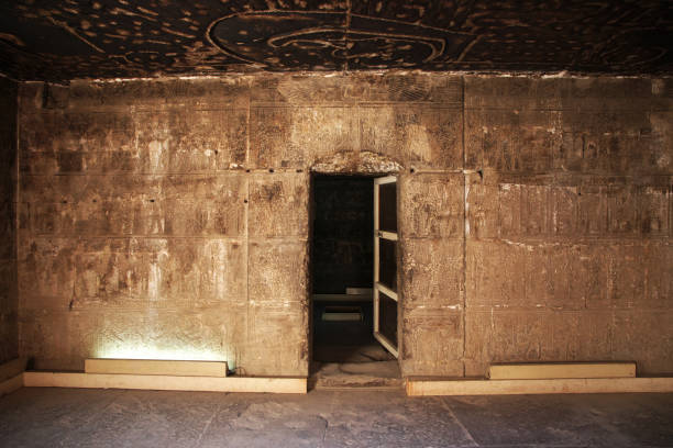 ancient temple hathor in dendera, egypt - ptolemy imagens e fotografias de stock