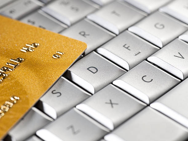 istock Credit card online purchase 173146317