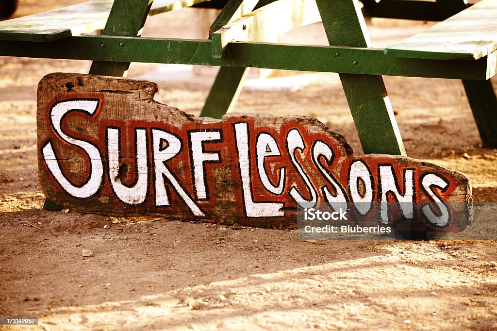 Lezioni di Surf - Foto stock royalty-free di Educazione