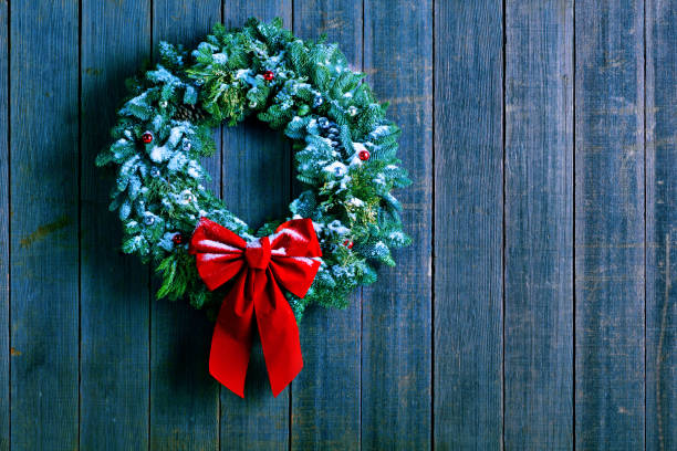 istock Christmas Wreath On Barn Wall 1731646407