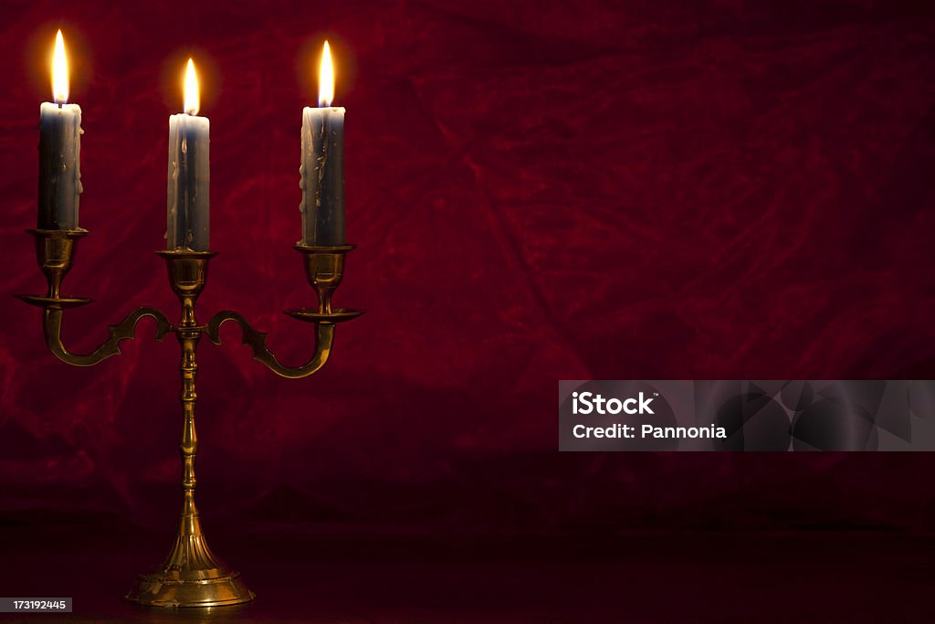 Kerze auf Copper Inhaber - Lizenzfrei Alt Stock-Foto
