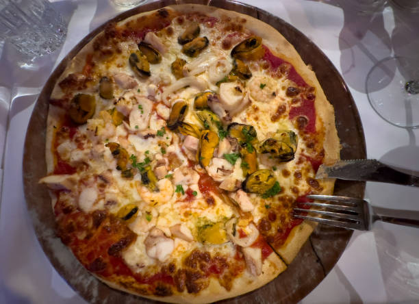 It's time for tasty pizza.