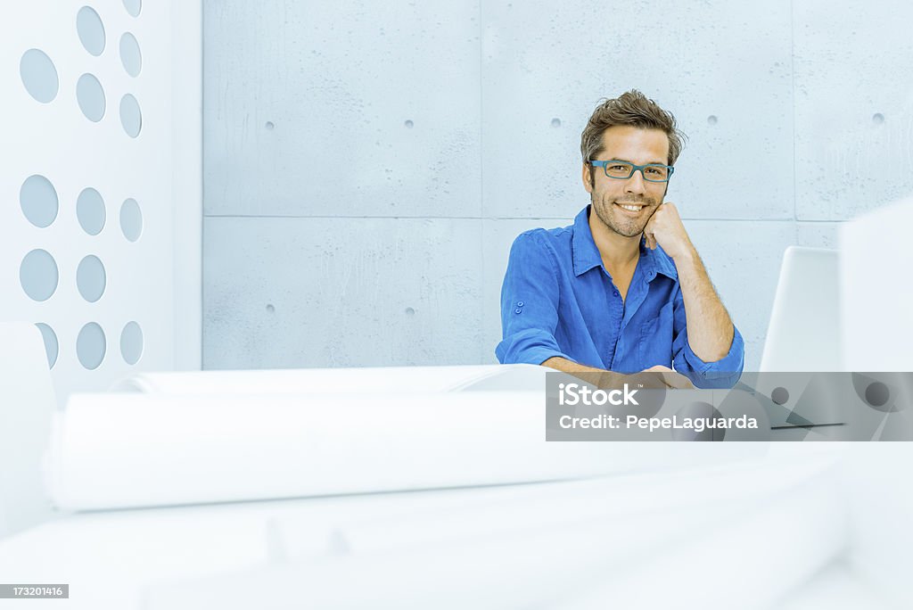 Fresco de meia idade Homem no escritório - Royalty-free 30-34 Anos Foto de stock