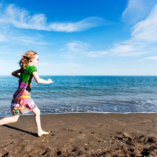 istock Girl running 173228811