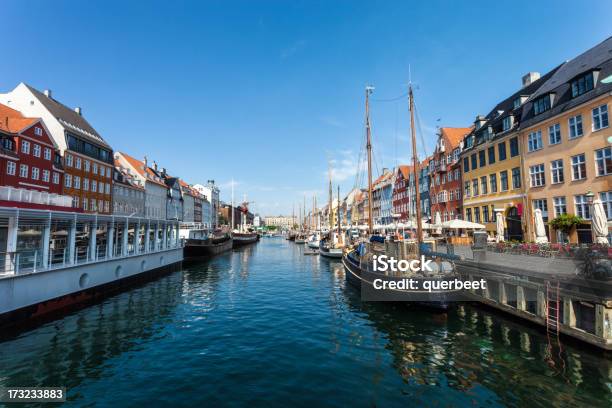 Nyhavn Kopenhagen Stockfoto und mehr Bilder von Altstadt - Altstadt, Bartresen, Blau
