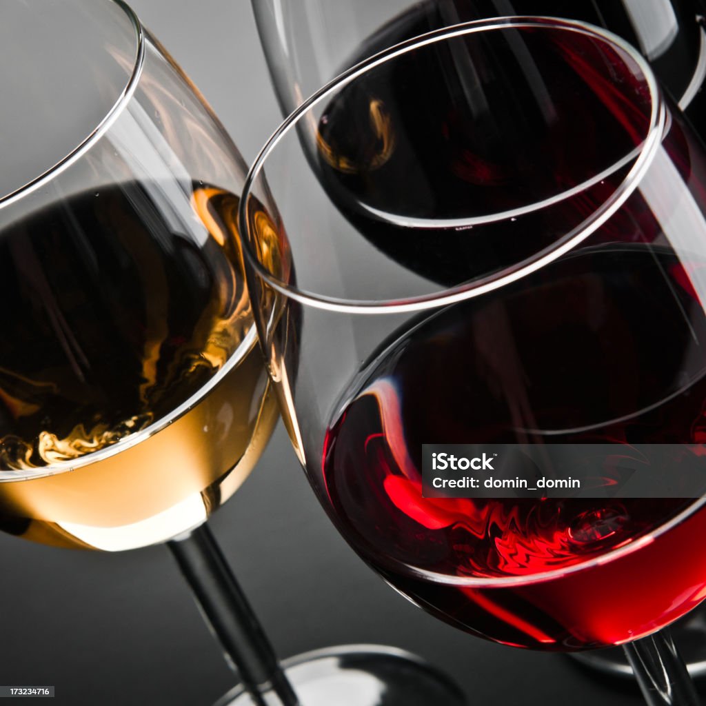 Close-up de três branco, vermelho, Vinho Rosé Óculos - Royalty-free Copo de Vinho Foto de stock