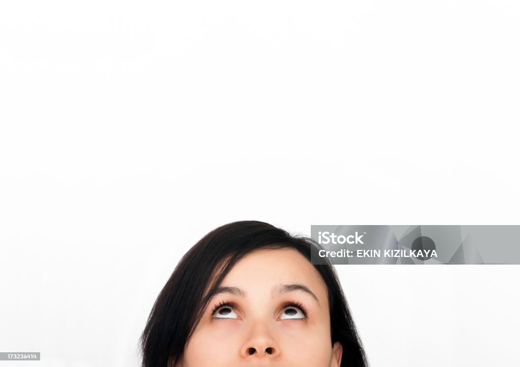 Donna pensiero davanti alla lavagna bianca - Foto stock royalty-free di Adulto