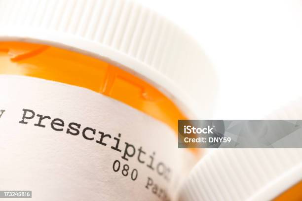 Farmaci Su Prescrizione - Fotografie stock e altre immagini di Antibiotico - Antibiotico, Armadietto del bagno, Assuefazione