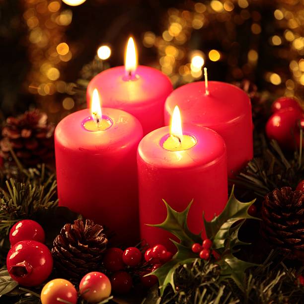 istock A very detailed advent Christmas time wreath  173247405
