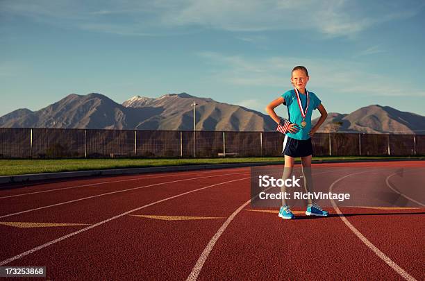 Отслеживание Champion — стоковые фотографии и другие картинки Беговая дорожка - лёгкая атлетика - Беговая дорожка - лёгкая атлетика, Ребёнок, Бегать