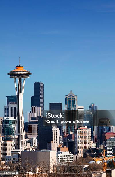 Horizonte De Seattle Foto de stock y más banco de imágenes de Seattle - Seattle, Panorama urbano, Vertical