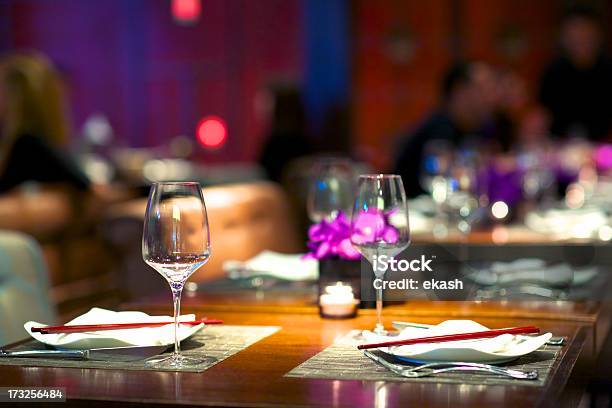 Bistró Asiático Contemporánea Foto de stock y más banco de imágenes de Cena - Cena, Comida gourmet, Comidas y bebidas