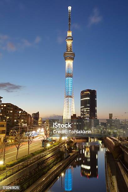 Vista Da Árvore Do Céu De Tóquio - Fotografias de stock e mais imagens de Anoitecer - Anoitecer, Ao Ar Livre, Arquitetura