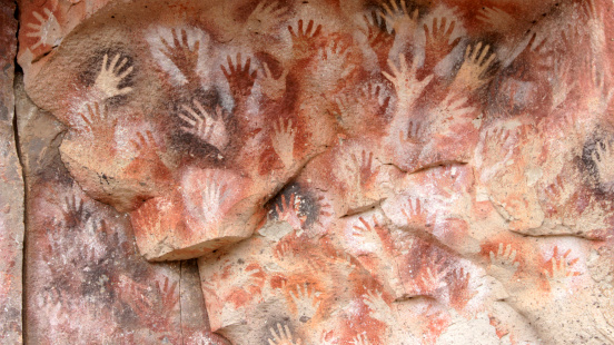 hand figures cave painting