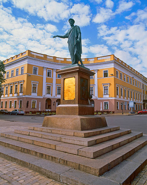 istock Monument to Duke de Richelieu in Odessa 173262571