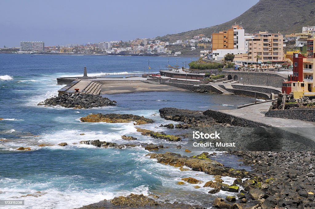 Litoral e praia de Bajamar em Tenerife - Foto de stock de Arquipélago royalty-free