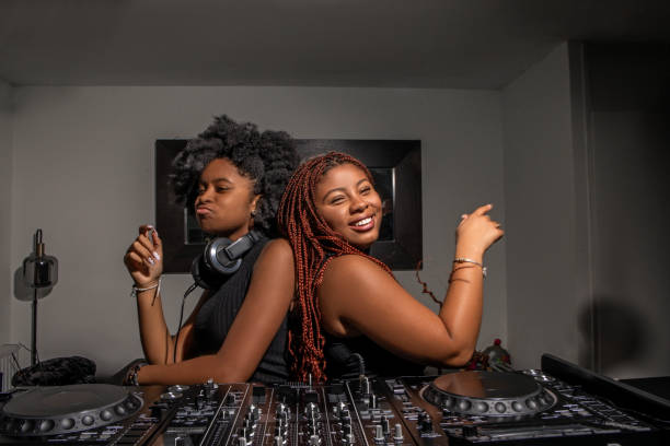 istock Two Black teenage female DJs 1733235733