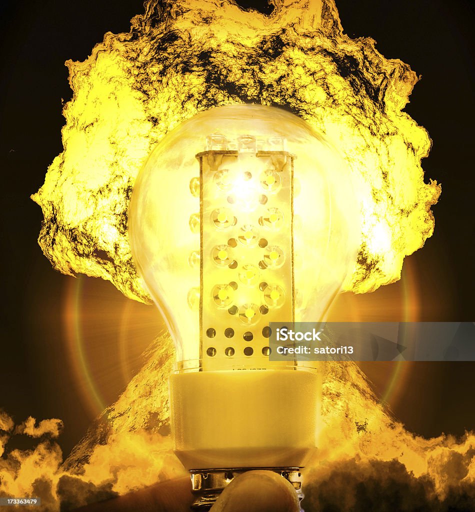 Ядерная энергия - Стоковые фото Атомная бомба роялти-фри