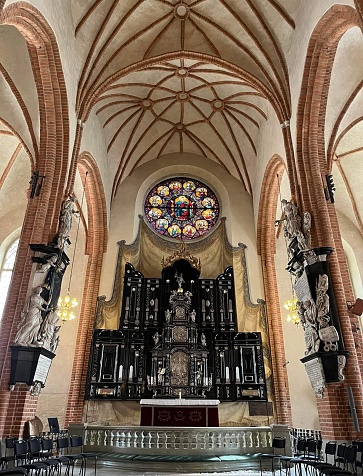 Storkyrkan (en español: La Gran Iglesia, también llamada Estocolmo domkyrka (Catedral de Estocolmo) y Sankt Nikolai kyrka (Iglesia de San Nicolás), photo