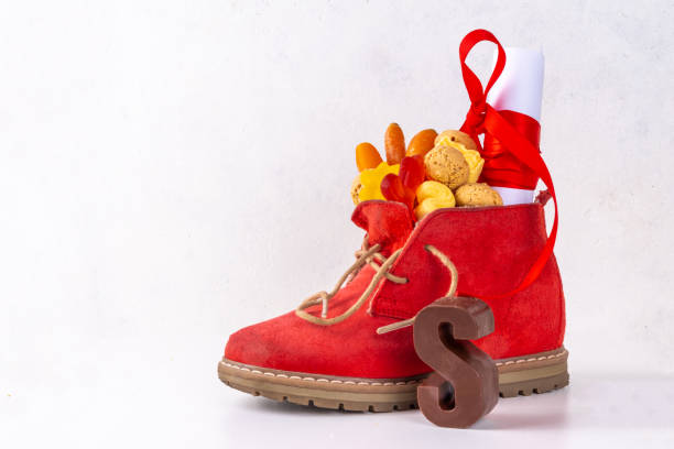 sinterklaas, sfondo del giorno di san nicola - pepernoten foto e immagini stock