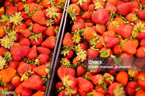 신선한 야외 Farmers Market 0명에 대한 스톡 사진 및 기타 이미지 - 0명, 과일, 딸기