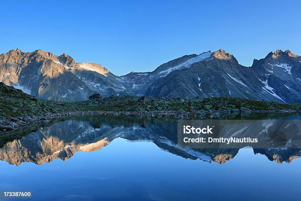 Mountain Lake - zdjęcia stockowe i więcej obrazów Alpy - Alpy, Alpy Szwajcarskie, Bez ludzi