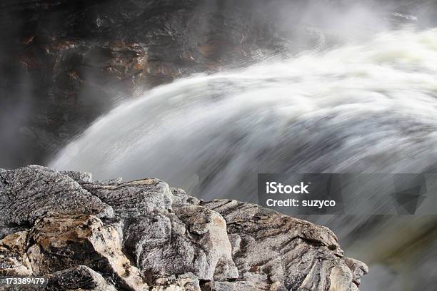 Photo libre de droit de Cascade Deau banque d'images et plus d'images libres de droit de Cascade - Cascade, Circuler, Eau