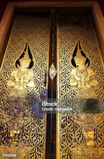 Золотые Двери В Wattraimitr — стоковые фотографии и другие картинки Азиатская культура - Азиатская культура, Азия, Антиквариат