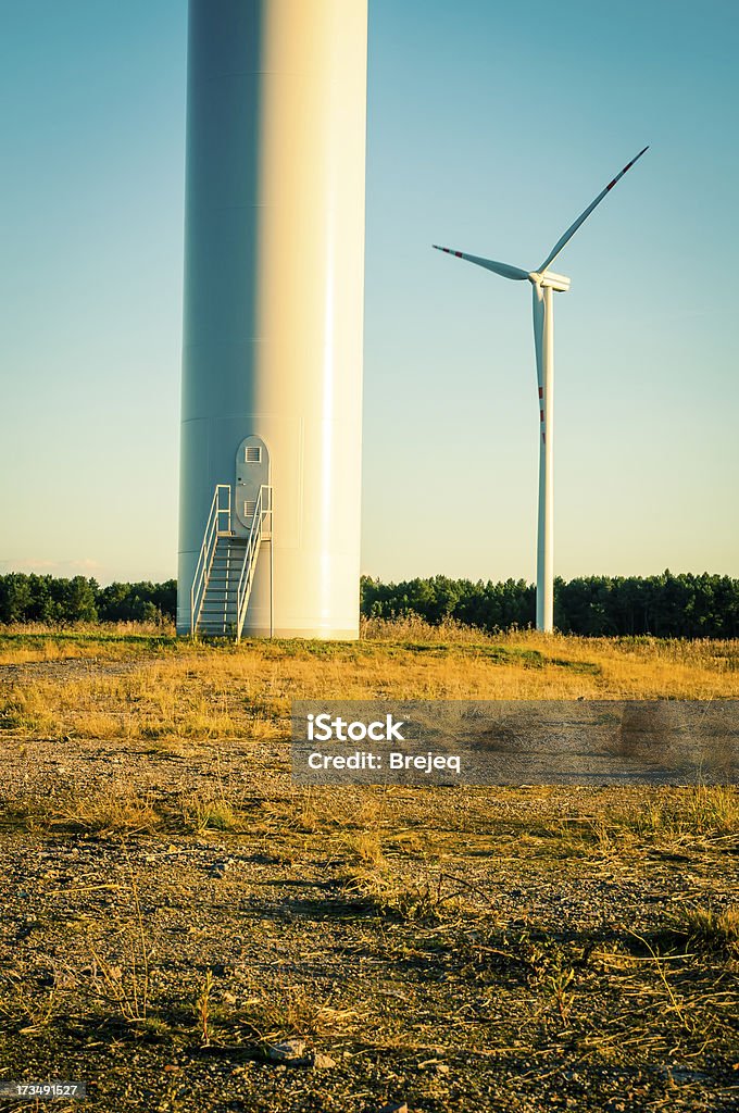 Windturbines at dusk - 로열티 프리 0명 스톡 사진