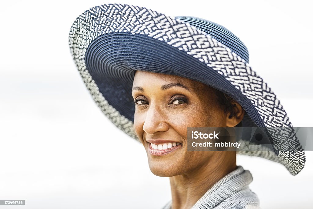 선임 아프리카계 미국인 여성 인물 사진 - 로열티 프리 50-54세 스톡 사진