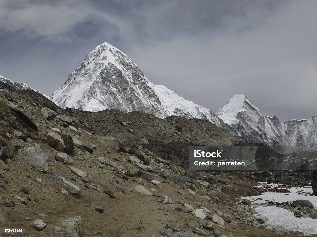 Krajobraz w drodze do Everest Baza Tabor - Zbiór zdjęć royalty-free (Azja)