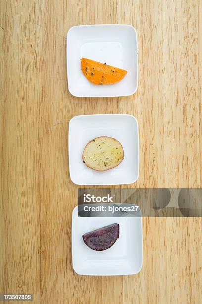 Di Fette Di Patata - Fotografie stock e altre immagini di Alimentazione sana - Alimentazione sana, Ambientazione interna, Cibo