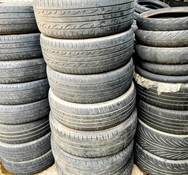 istock a pile of tires in a pile. 1735268607