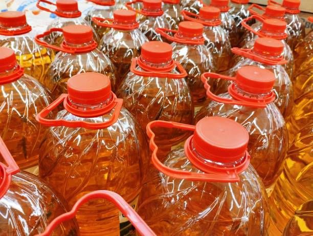 istock Household chemicals 1735362112