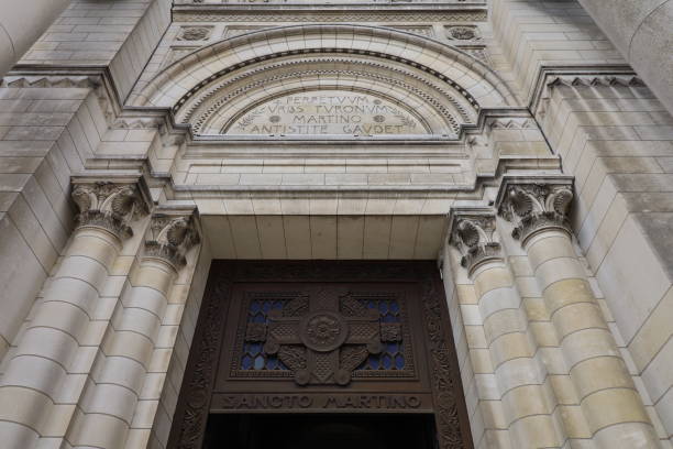 istock Tours - Saint Martin basilica 1735412664