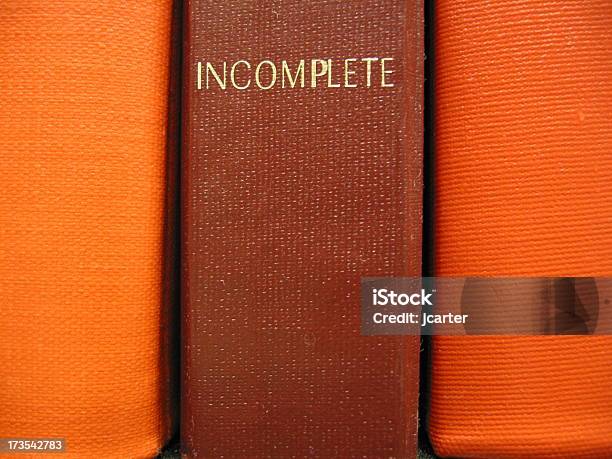 Livrosincompleta - Fotografias de stock e mais imagens de Best-seller - Conceito - Best-seller - Conceito, Livro, Acabar