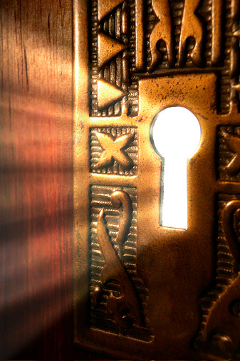 Mysterious light emanating through keyhole