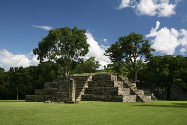 istock pyramide in pre-columbian city Copan 173544109