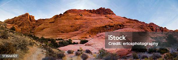 Panorama De Red Rock Canyon - Fotografias de stock e mais imagens de Ao Ar Livre - Ao Ar Livre, Beleza natural, Cena de tranquilidade