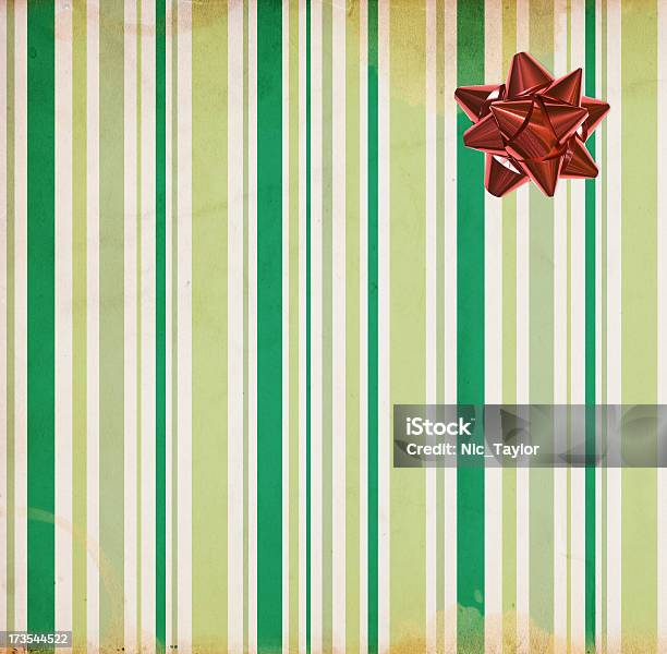 Foto de Papel De Presente De Natal Com Laço Xxxl e mais fotos de stock de Abstrato - Abstrato, Antigo, Antiguidade