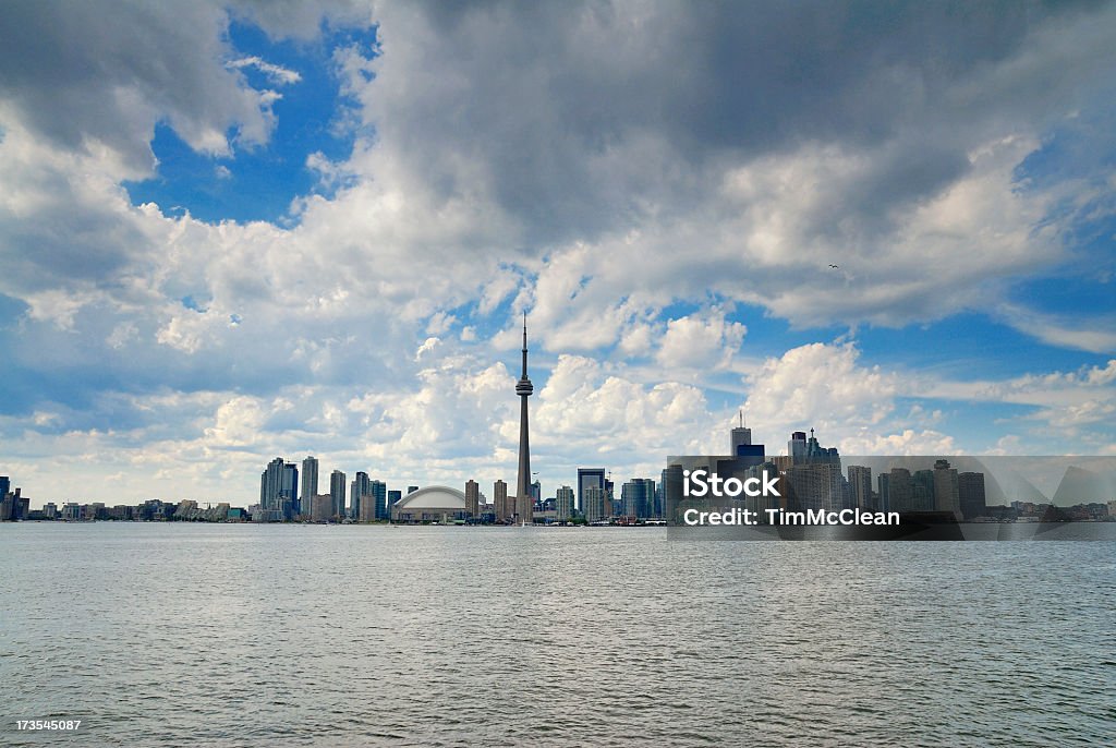 skyline di toronto - Foto stock royalty-free di Acqua