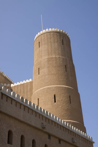 torre de al mirani forte, old muscat - al mirani imagens e fotografias de stock