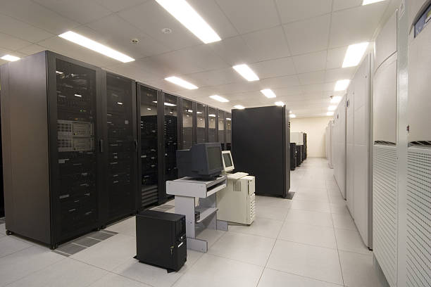 サーバールーム - datacenter isp computer communication ストックフォトと画像