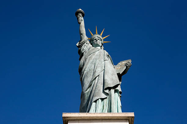 istock Replica Statue of Liberty, Paris 173548198