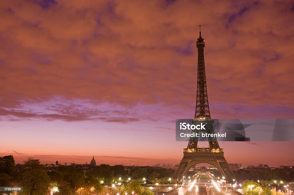 Torre Eiffel all'alba - Foto stock royalty-free di A forma di stella