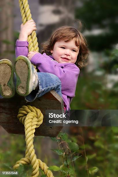 Infanzia - Fotografie stock e altre immagini di Albero - Albero, Allegro, Altalena